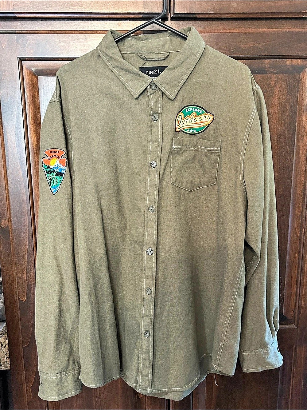 Rue21 Explore Outdoors Patch Long-Sleeve Button-Up Shirt Button-Down Shirt Green